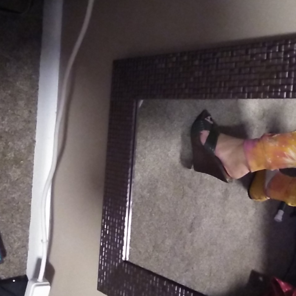 Sandals - Picture 8 of 8